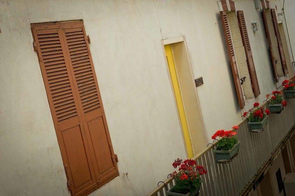 Hotel Montchapet Dijon Centre Dış mekan fotoğraf